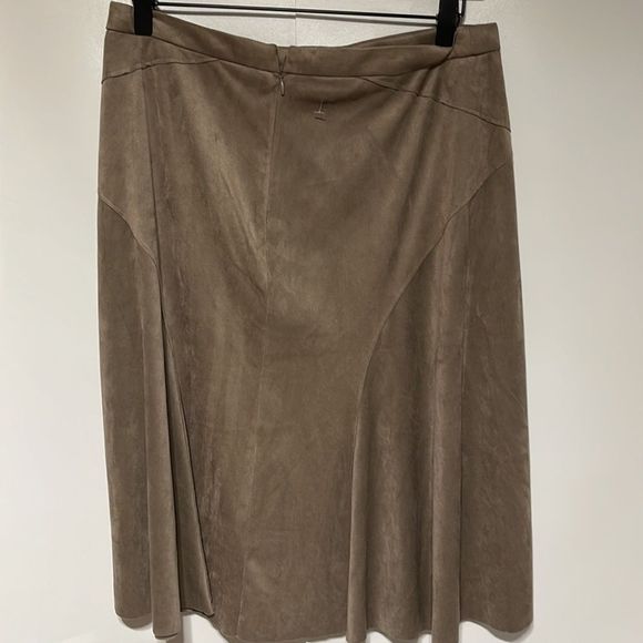 Cynthia Rowley Tan Faux Suede A- Line Midi Skirt Size 6 BoHo Chic - Picture 7 of 14